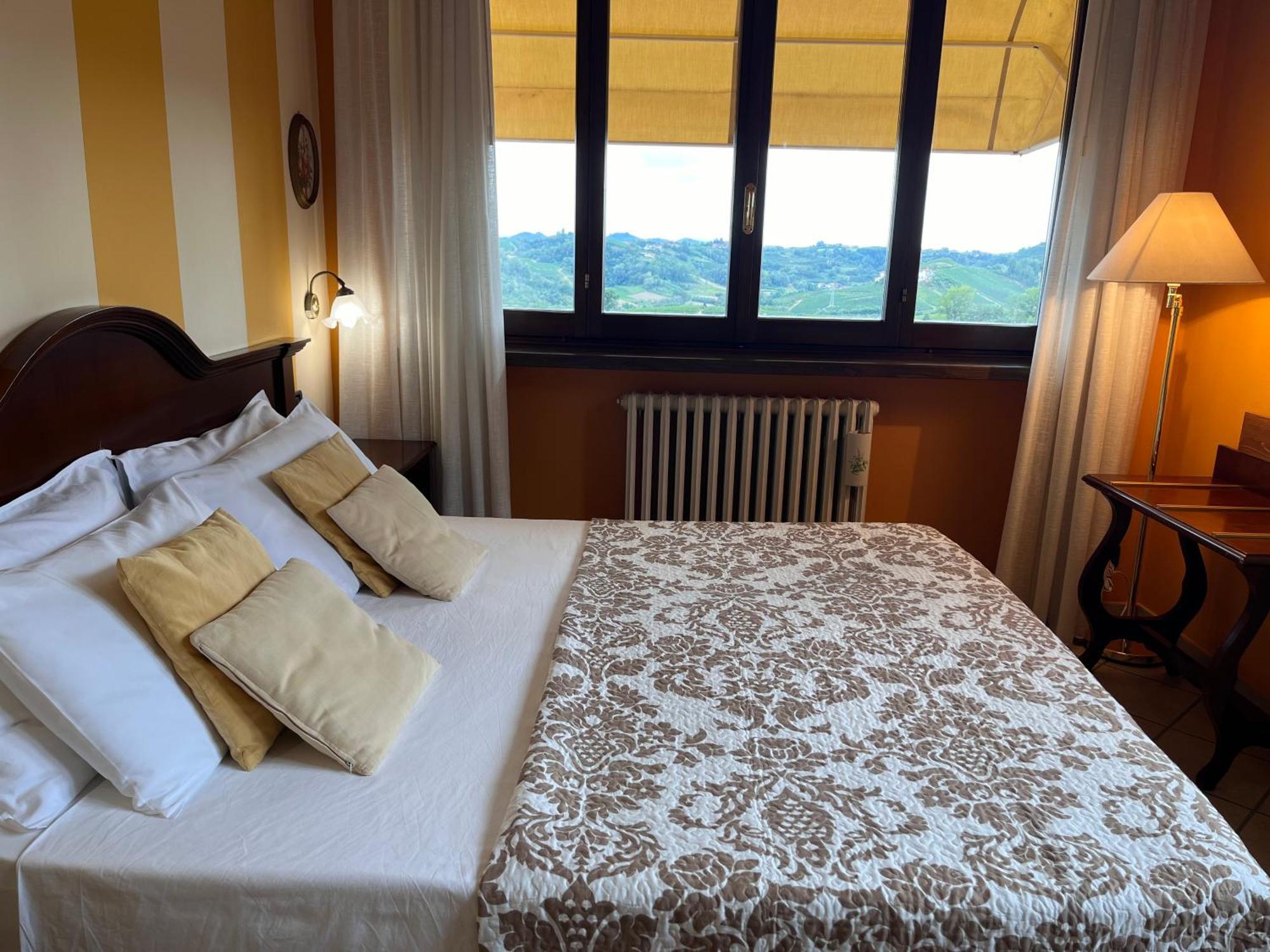 Belvedere Bike Hotel Montà Quarto foto